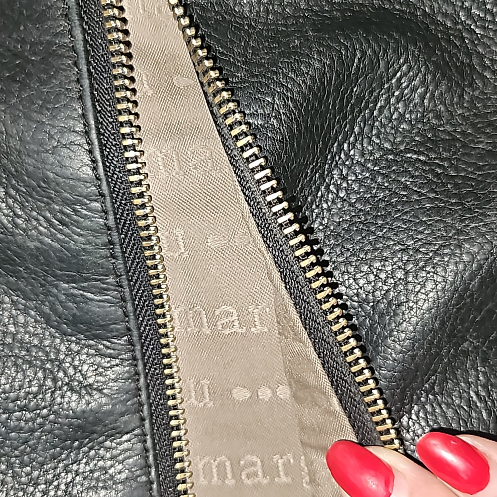 Large Margot NY Leather Crossbody Bag - Picture 13 of 13
